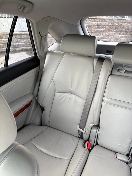 2007 Lexus RX 2nd Gen - Image 12 of 16