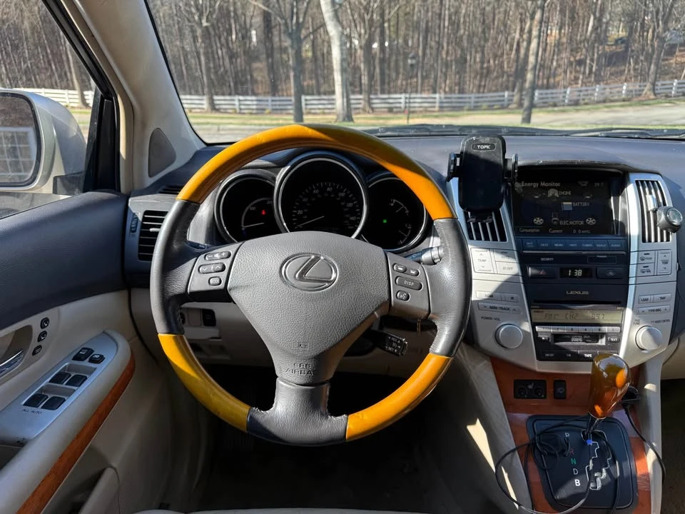 2007 Lexus RX 2nd Gen - Image 3 of 13