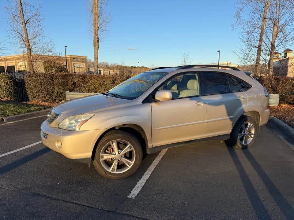 2007 Lexus RX 2nd Gen - Image 2 of 13