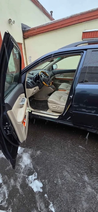 2007 Lexus RX 2nd Gen - Image 7 of 15