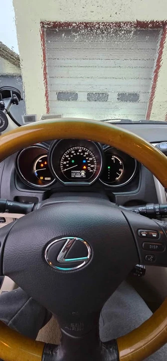 2007 Lexus RX 2nd Gen - Image 11 of 15