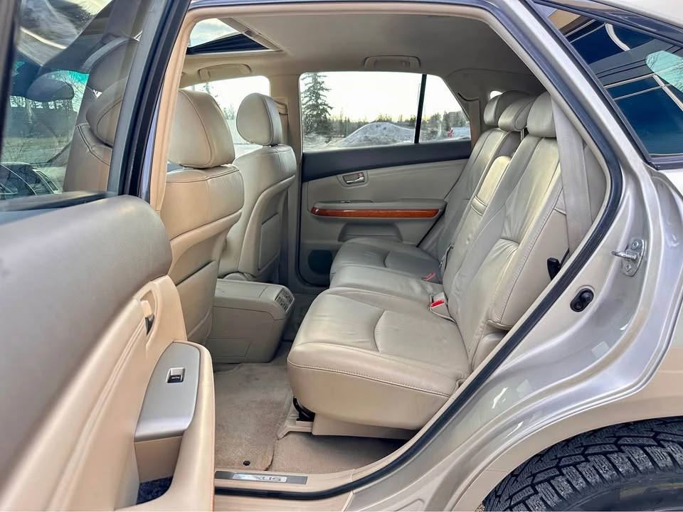 2007 Lexus RX 2nd Gen - Image 8 of 13