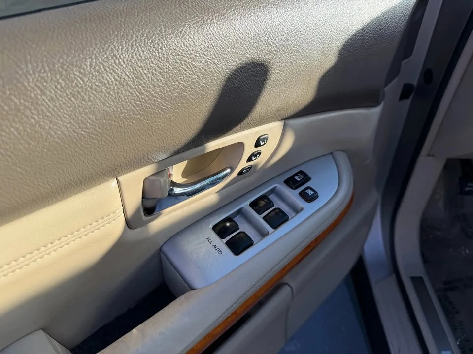2007 Lexus RX 2nd Gen - Image 15 of 20