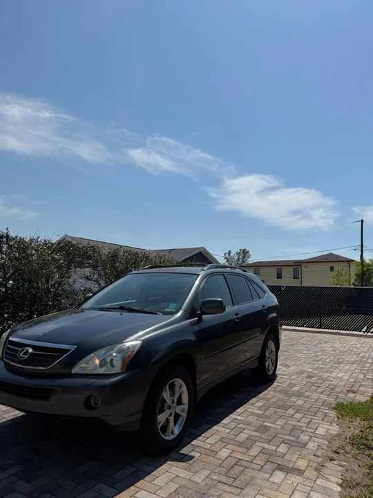 2007 Lexus RX 2nd Gen - Image 2 of 10