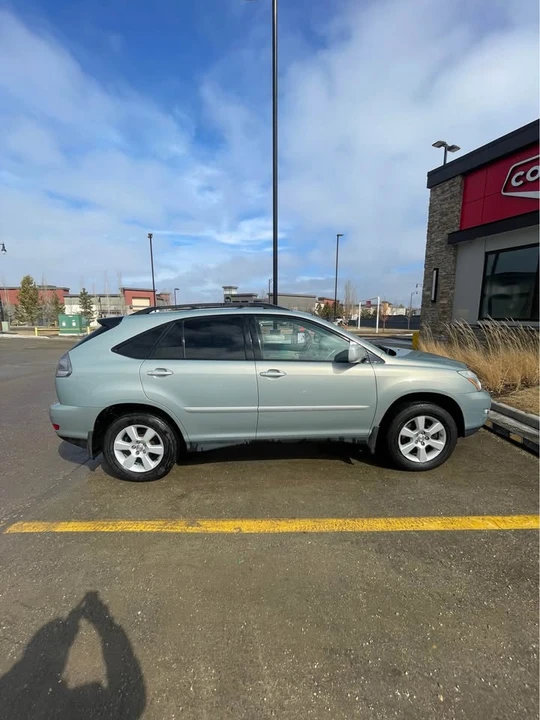2007 Lexus RX 2nd Gen - Image 2 of 13
