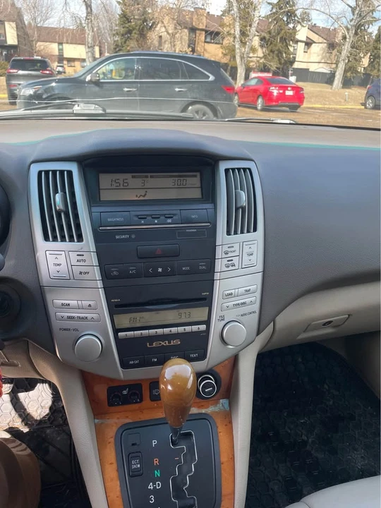 2007 Lexus RX 2nd Gen - Image 11 of 13