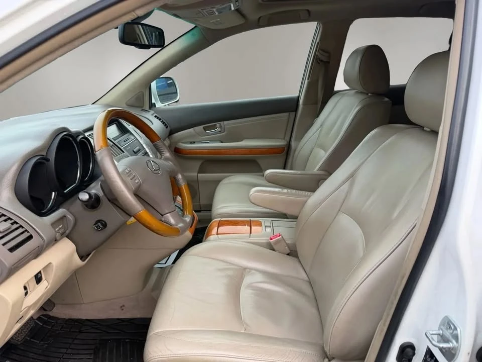 2007 Lexus RX 2nd Gen - Image 8 of 17