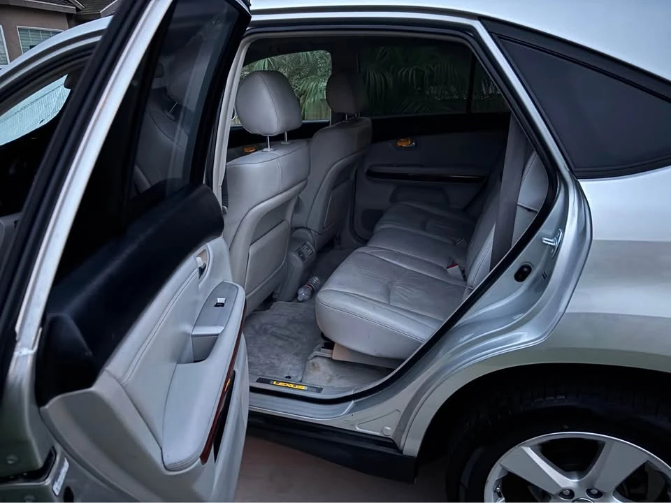2007 Lexus RX 2nd Gen - Image 8 of 17