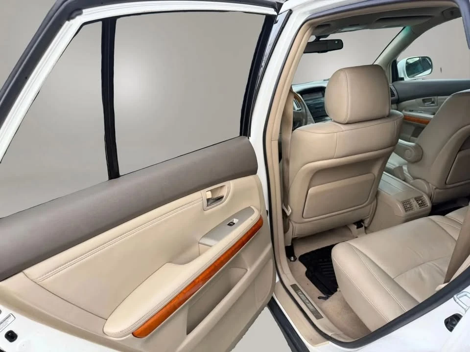 2007 Lexus RX 2nd Gen - Image 9 of 17