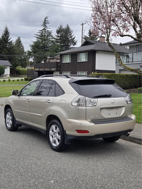 2007 Lexus RX 2nd Gen - Image 3 of 18