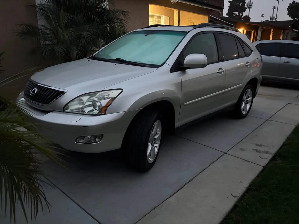 2007 Lexus RX 2nd Gen - Image 4 of 17