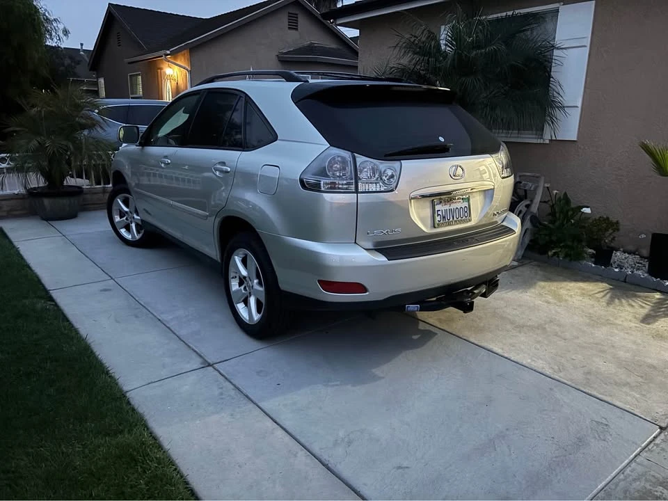 2007 Lexus RX 2nd Gen - Image 10 of 17
