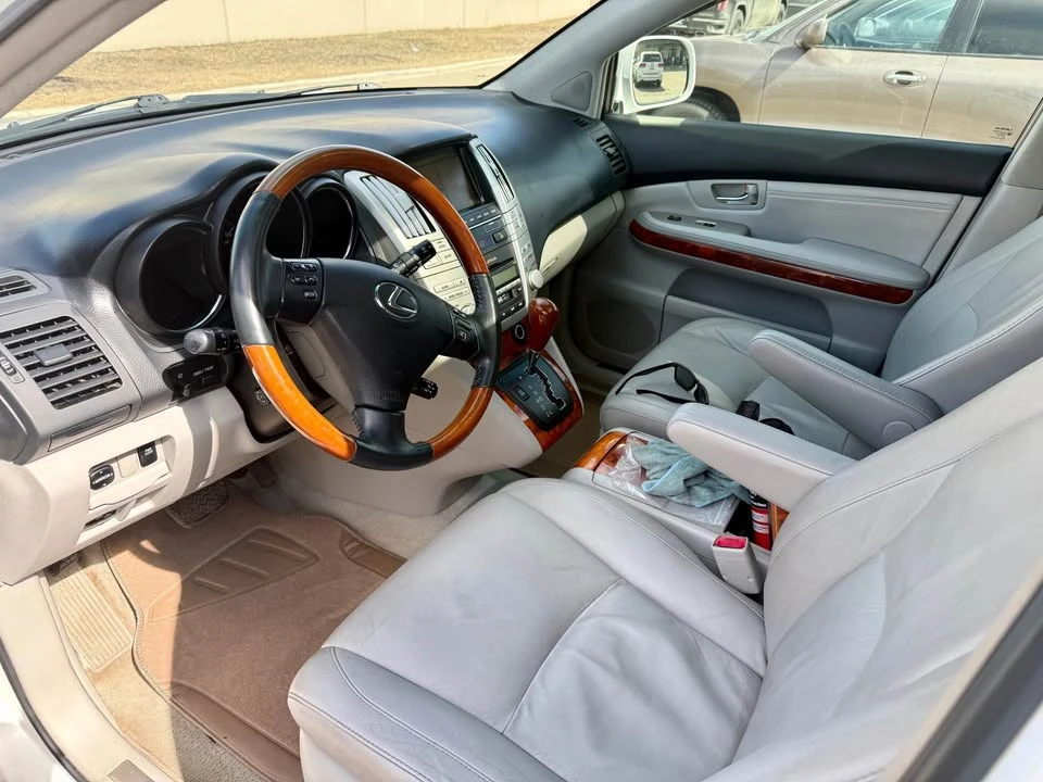 2007 Lexus RX 2nd Gen - Image 10 of 11