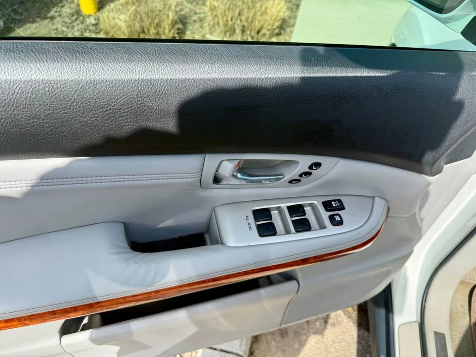 2007 Lexus RX 2nd Gen - Image 3 of 8