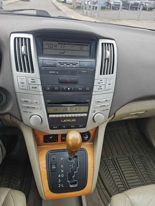 2007 Lexus RX 2nd Gen - Image 18 of 19