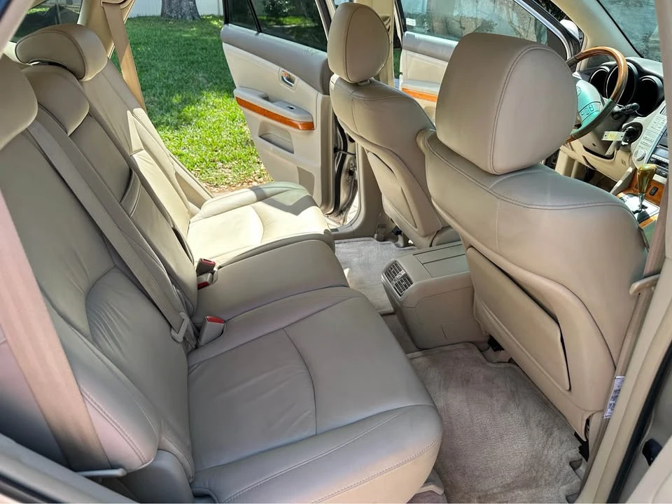 2007 Lexus RX 2nd Gen - Image 11 of 18