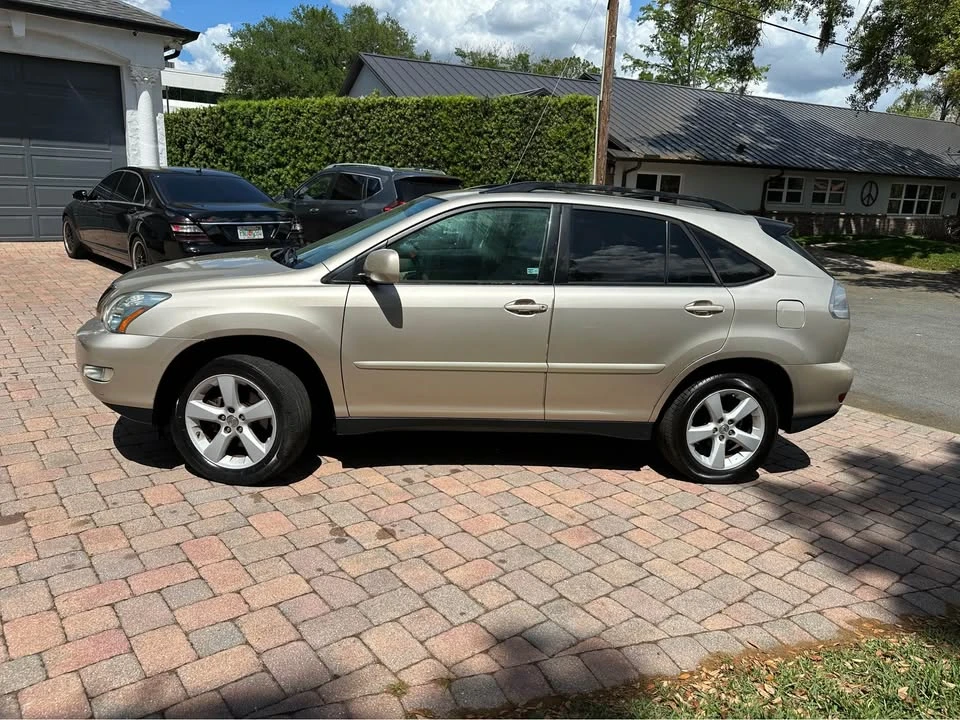 2007 Lexus RX 2nd Gen - Image 5 of 18