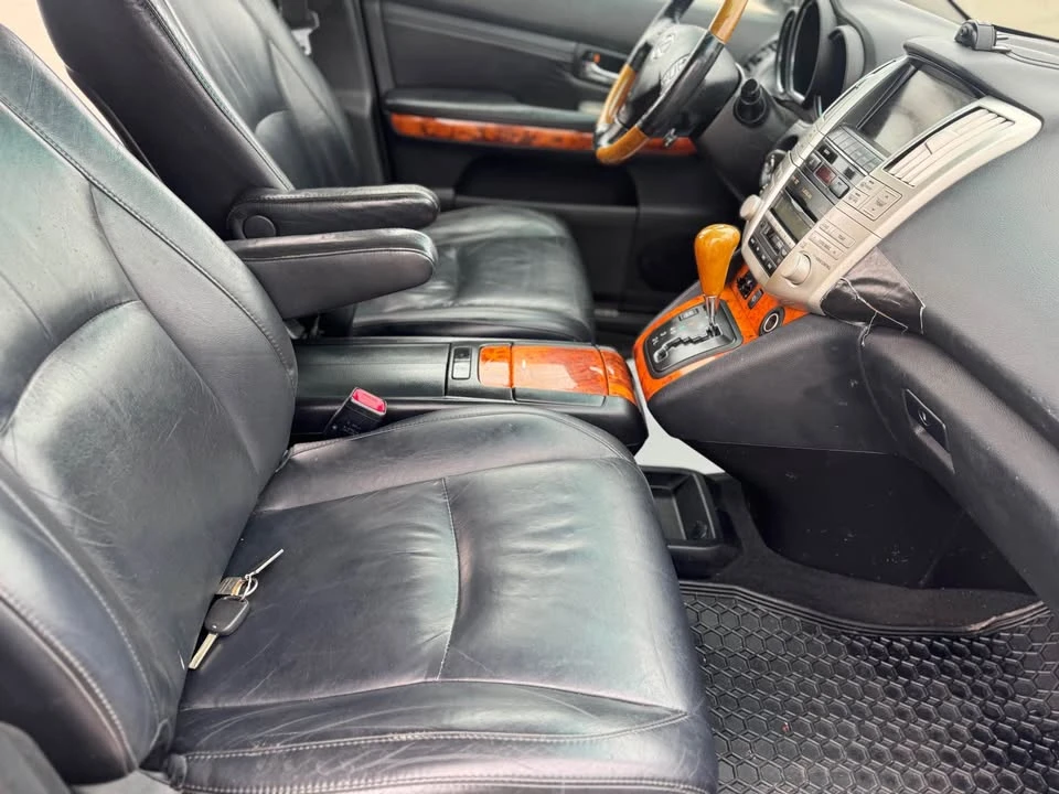 2007 Lexus RX 2nd Gen - Image 14 of 15