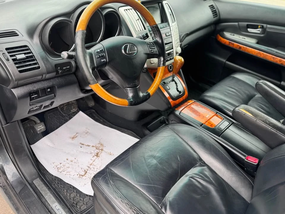 2007 Lexus RX 2nd Gen - Image 10 of 15