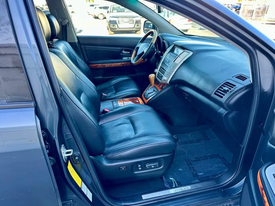 2007 Lexus RX 2nd Gen - Image 11 of 16