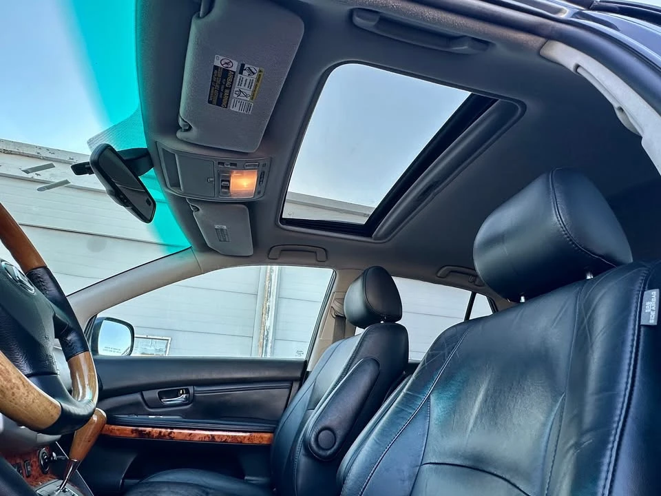 2007 Lexus RX 2nd Gen - Image 10 of 16