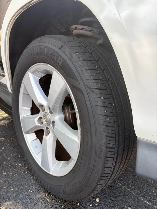 2007 Lexus RX 2nd Gen - Image 11 of 20