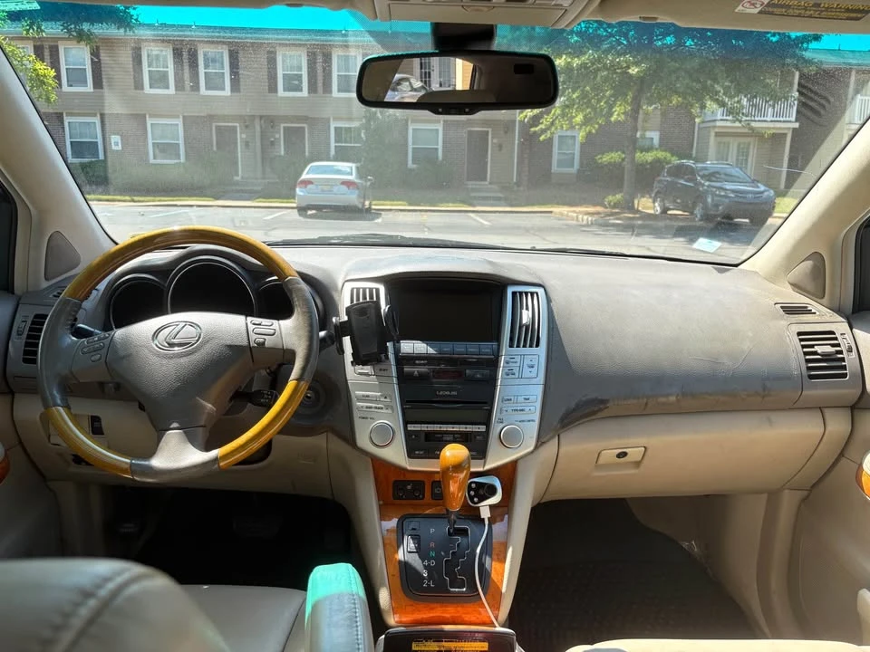 2007 Lexus RX 2nd Gen - Image 16 of 20