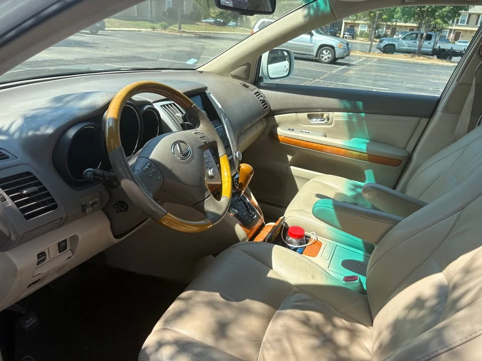 2007 Lexus RX 2nd Gen - Image 9 of 20