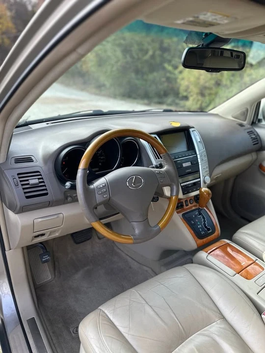 2007 Lexus RX 2nd Gen - Image 17 of 18