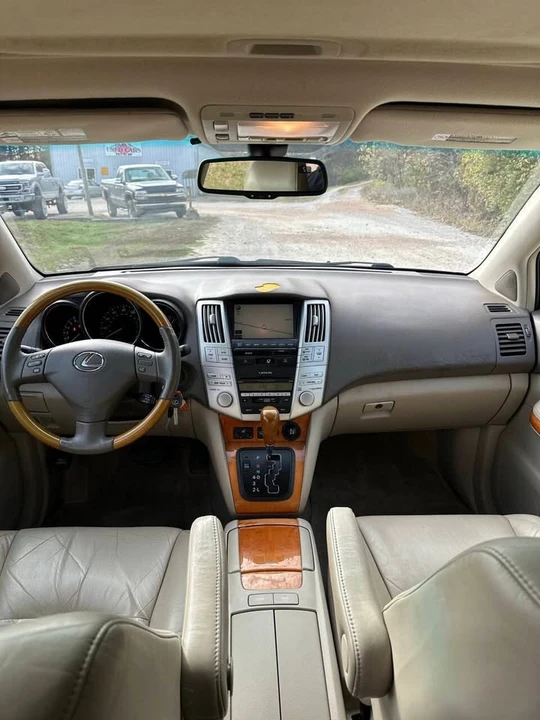 2007 Lexus RX 2nd Gen - Image 14 of 18