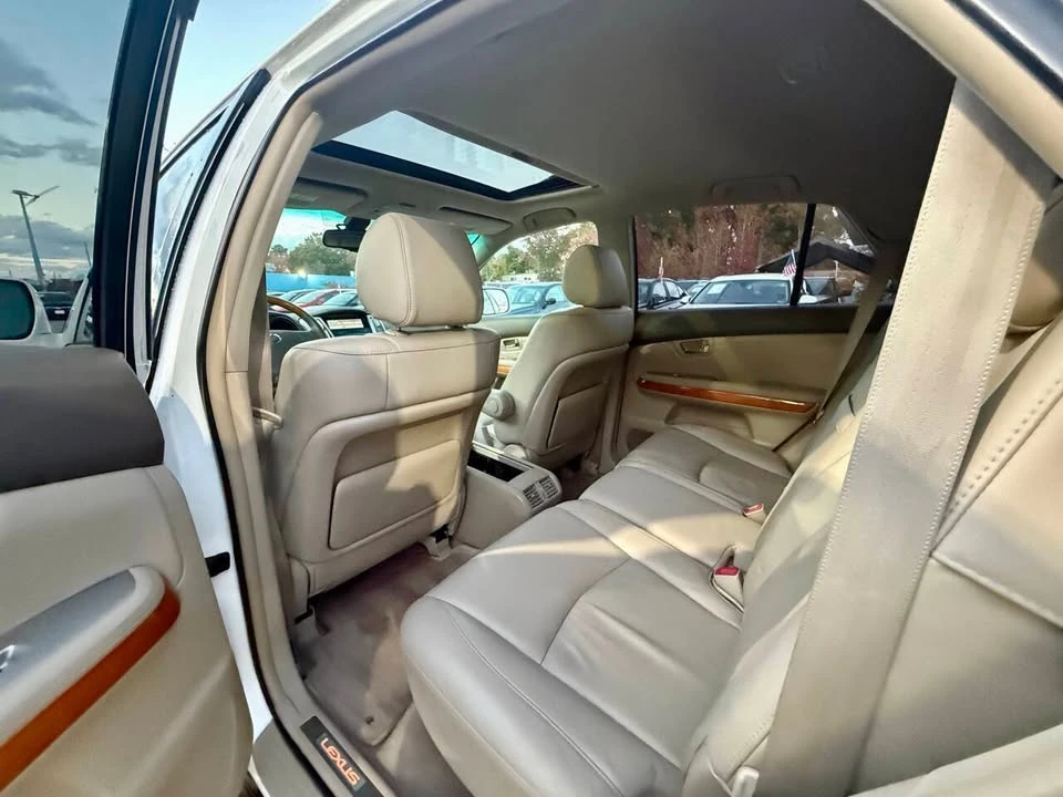 2007 Lexus RX 2nd Gen - Image 11 of 18