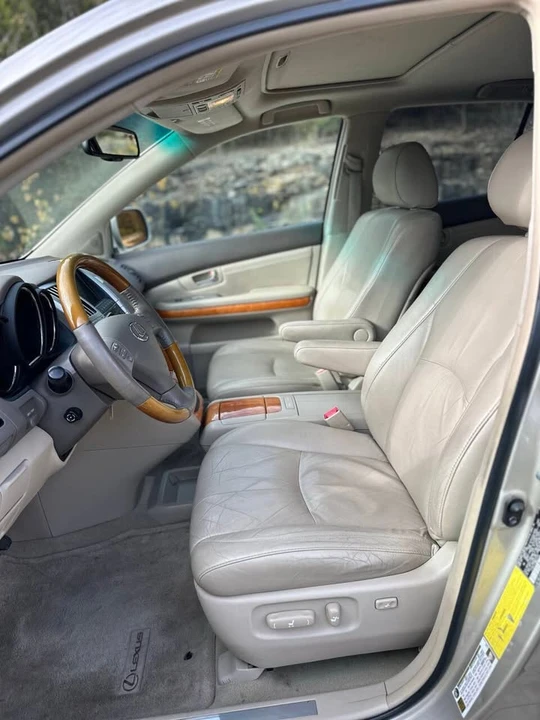 2007 Lexus RX 2nd Gen - Image 16 of 18