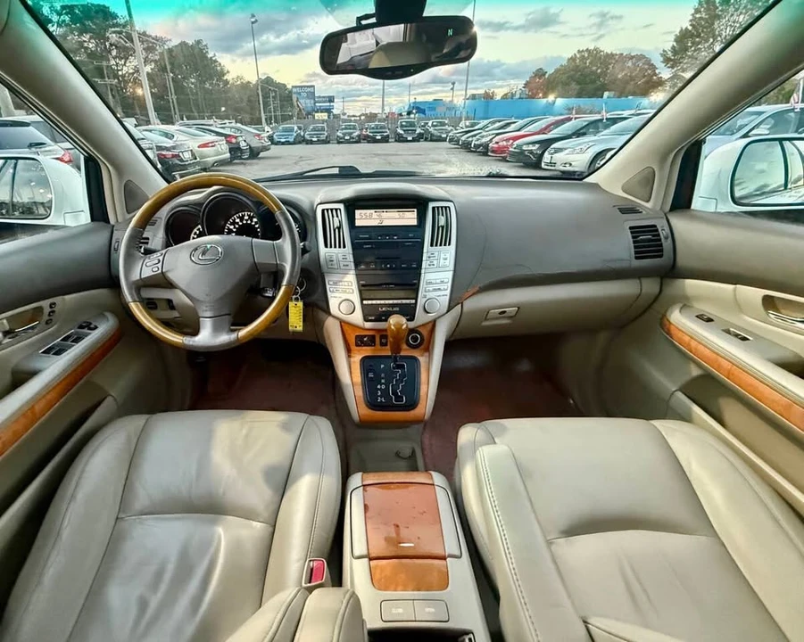 2007 Lexus RX 2nd Gen - Image 14 of 18