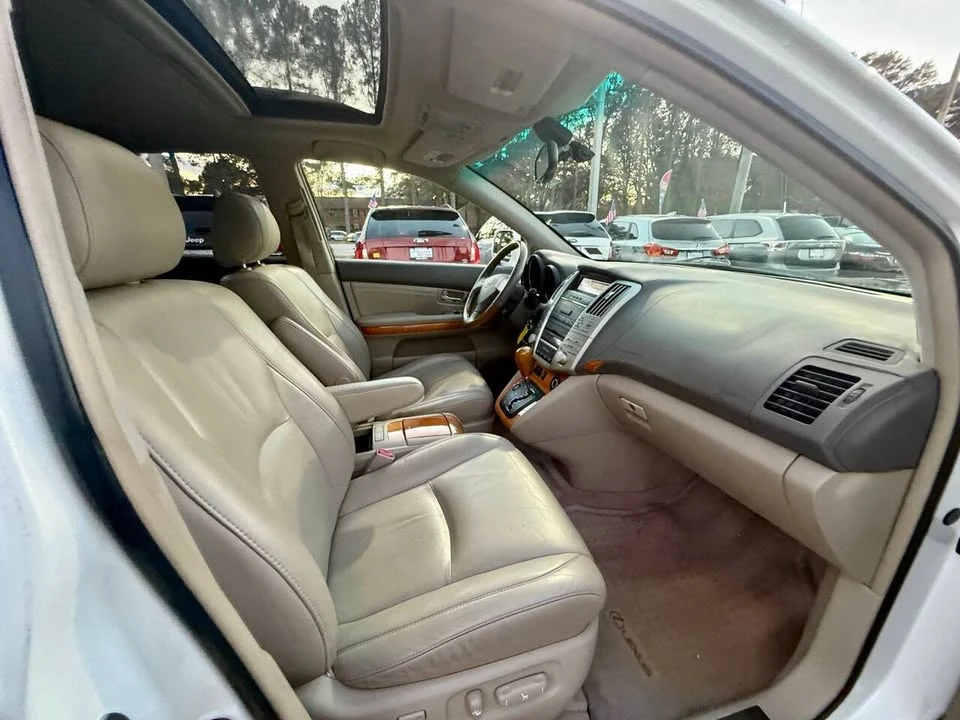 2007 Lexus RX 2nd Gen - Image 13 of 18