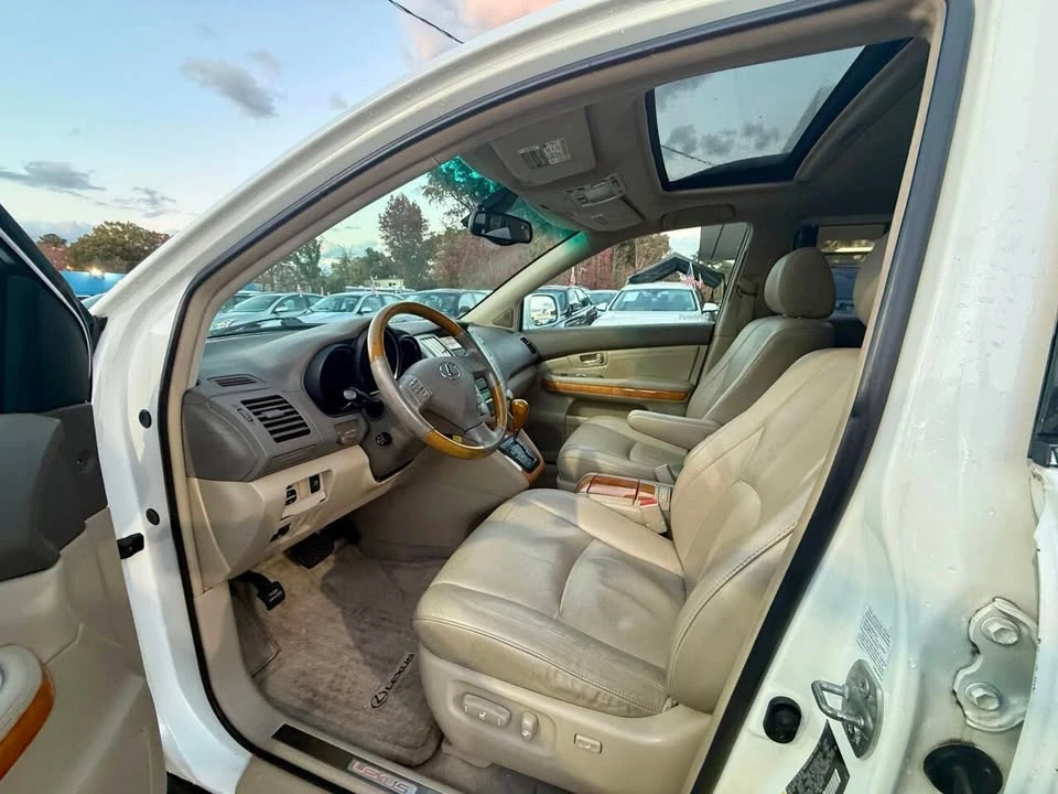 2007 Lexus RX 2nd Gen - Image 10 of 18