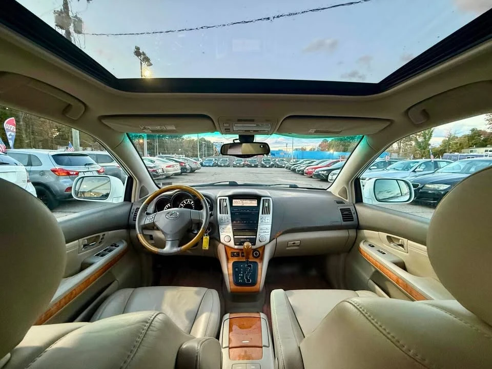 2007 Lexus RX 2nd Gen - Image 9 of 18