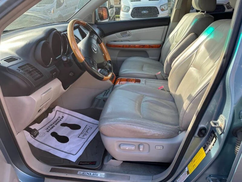 2007 Lexus RX 2nd Gen - Image 10 of 16