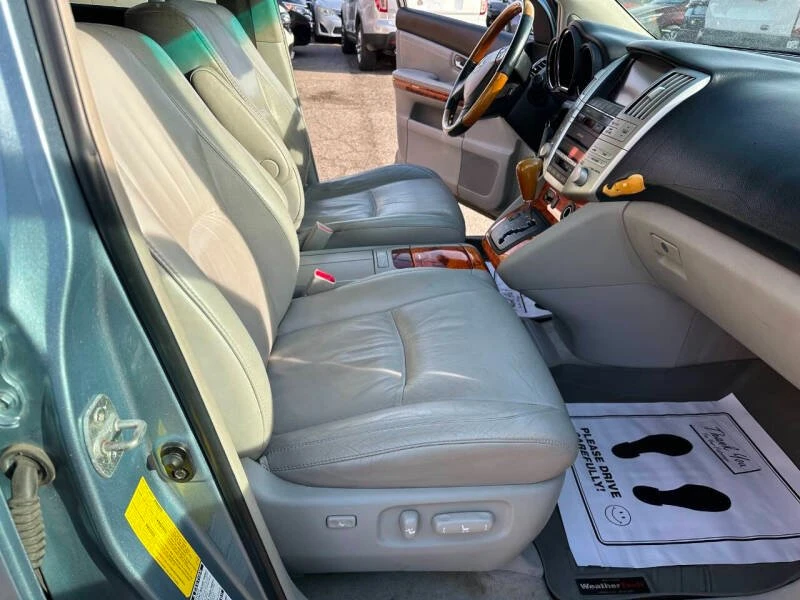 2007 Lexus RX 2nd Gen - Image 12 of 16
