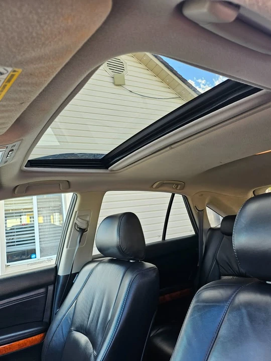 2007 Lexus RX 2nd Gen - Image 12 of 20