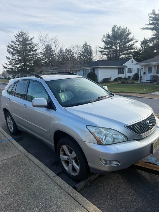 2007 Lexus RX 2nd Gen - Image 2 of 4