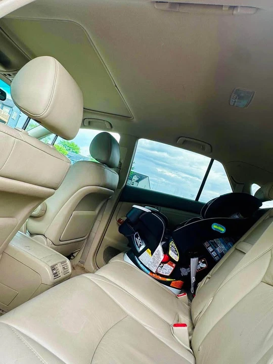 2007 Lexus RX 2nd Gen - Image 17 of 19