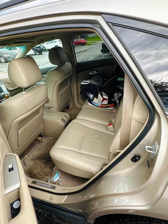 2007 Lexus RX 2nd Gen - Image 16 of 19