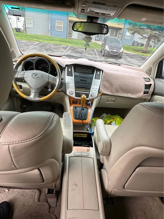 2007 Lexus RX 2nd Gen - Image 11 of 19