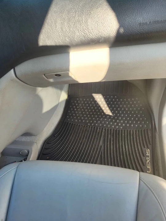 2007 Lexus RX 2nd Gen - Image 14 of 17