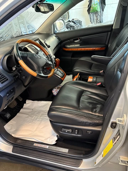 2007 Lexus RX 2nd Gen - Image 4 of 9