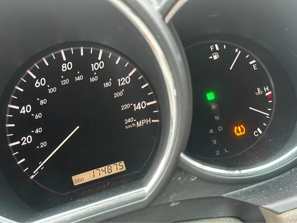 2007 Lexus RX 2nd Gen - Image 15 of 16