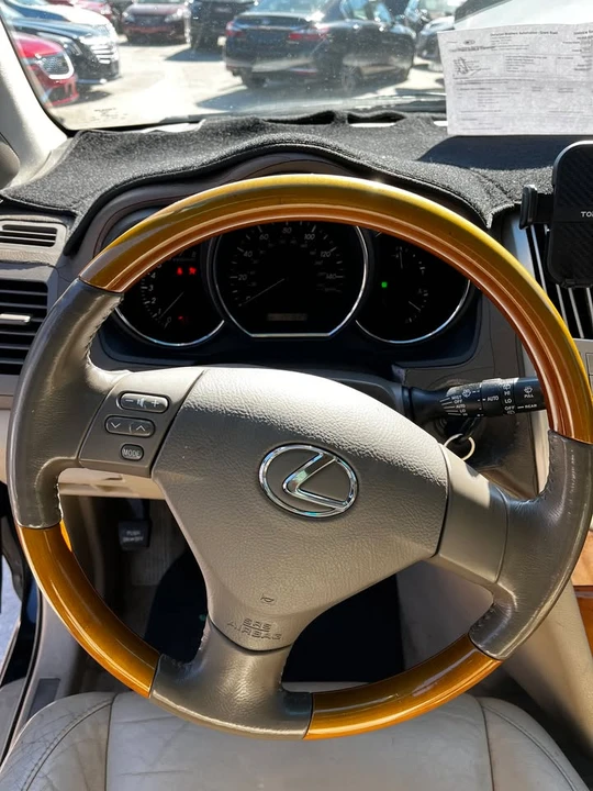 2007 Lexus RX 2nd Gen - Image 5 of 8