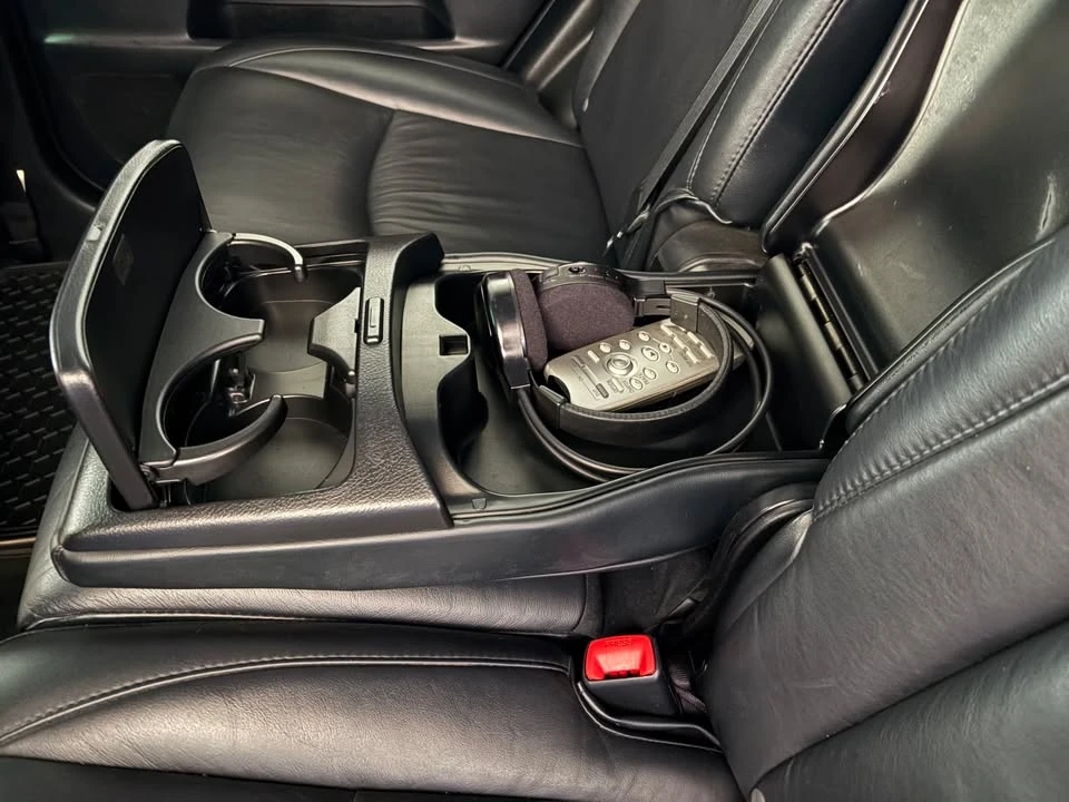 2007 Lexus RX 2nd Gen - Image 6 of 9