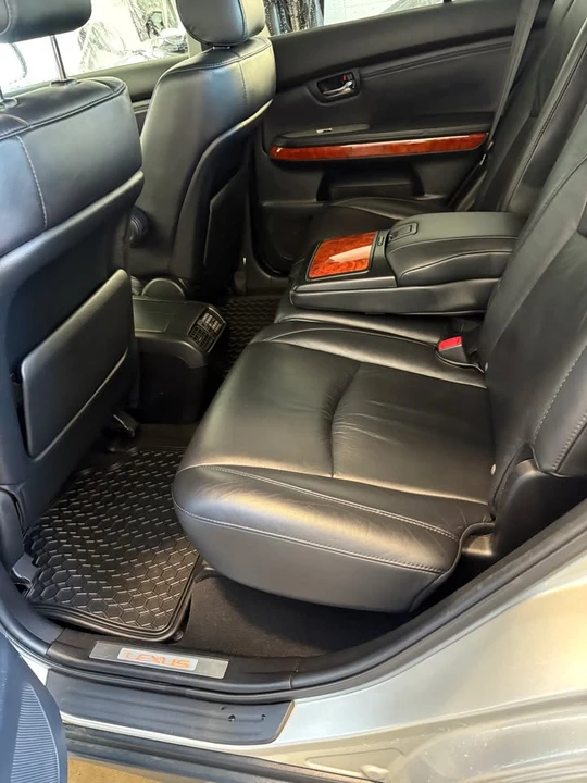 2007 Lexus RX 2nd Gen - Image 3 of 9