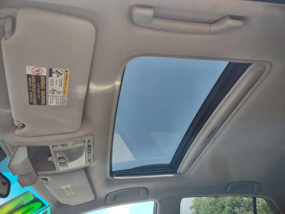 2007 Lexus RX 2nd Gen - Image 18 of 20